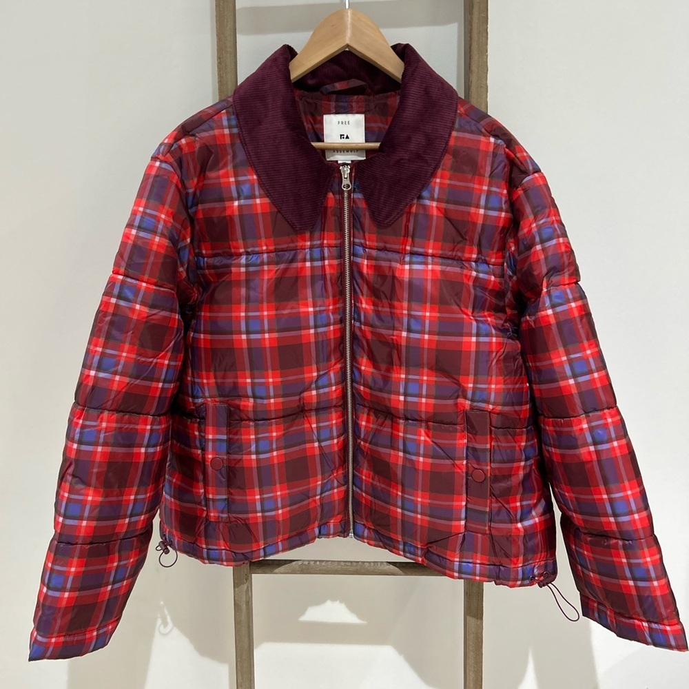 Free Assembly Short Puffer Jacket Red Plaid Full Zip Winter Women’s Size XXL
